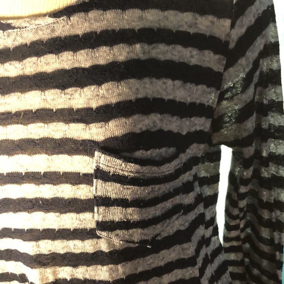 Forever 21 long sleeve black and grey striped scoop neck sweater/t-shirt sz L - Picture 3 of 8